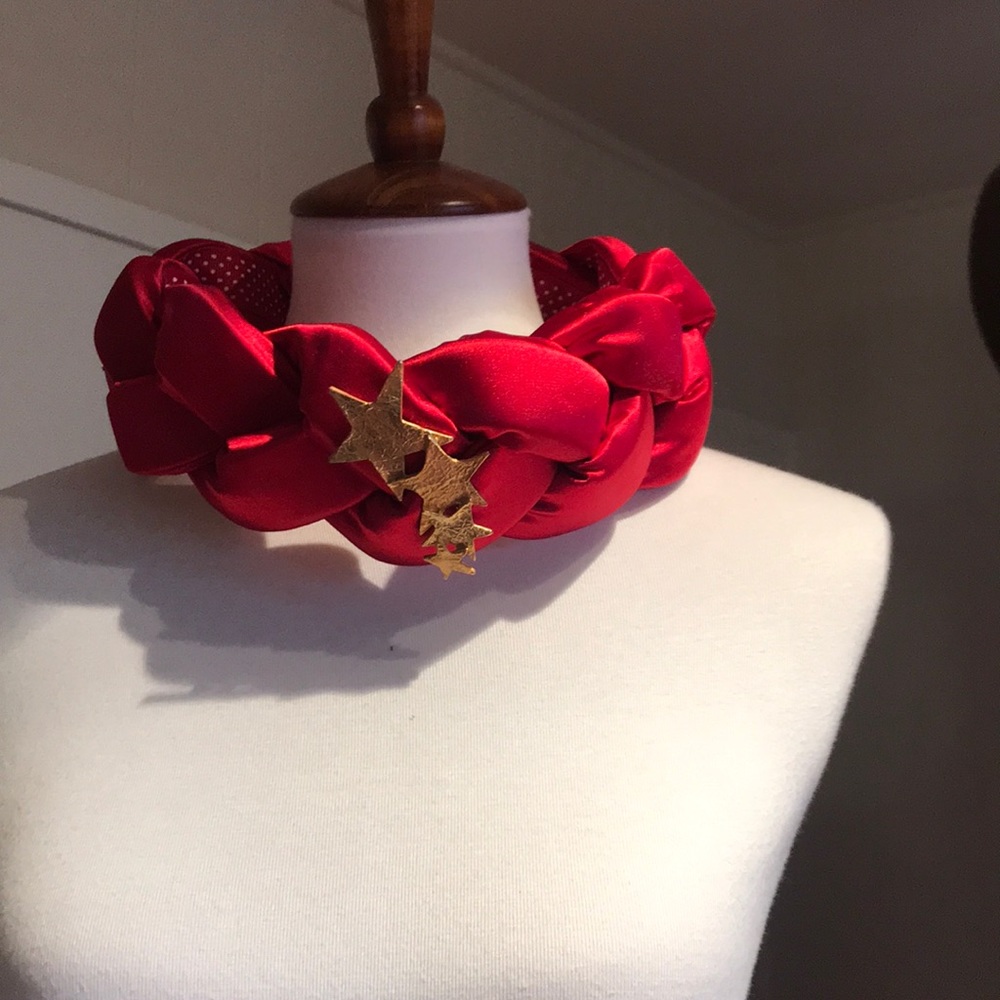 Haku headpiece